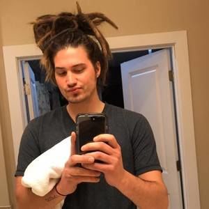 Meet your Posher, Maxwell